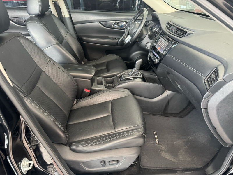 Nissan X-Trail  5 pts. Exclusive, CVT, piel, CD, QC, GPS, 5 pas., RA-18 (cambio de línea) 2018